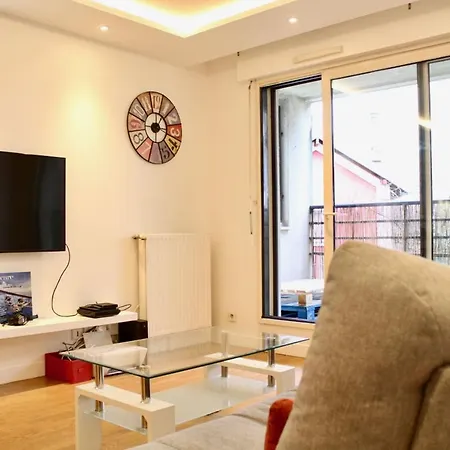 Appartamento Apt With Terrace At The Foot Of Buttes-chaumont