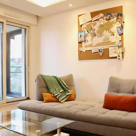 Appartamento Apt With Terrace At The Foot Of Buttes-chaumont Parigi