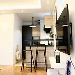Apt With Terrace At The Foot Of Buttes-Chaumont
